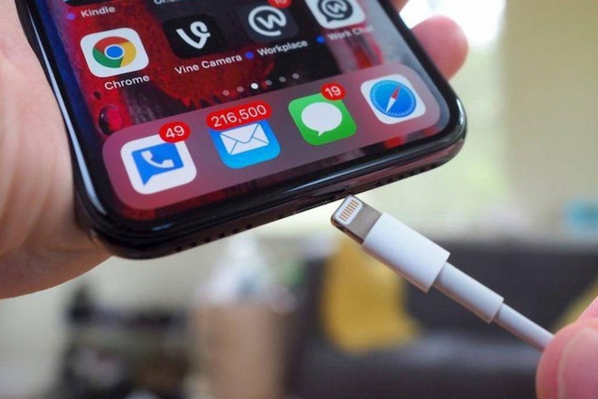 Apple sắp phải khai tử cổng sạc Lightning, thay thế bằng cổng USB-C? - 1