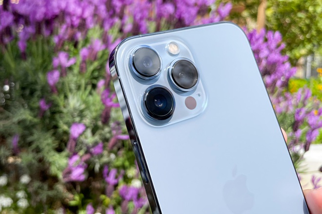 Review nhanh: iPhone 13 Pro Max màu Sierra Blue đầu tiên trên thế giới - 6
