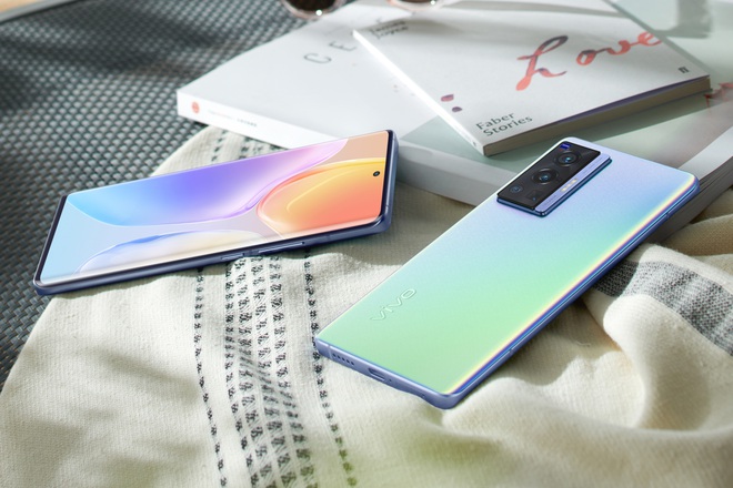 Vivo X70 Pro ra mắt tại Việt Nam, điểm nhấn là camera có lớp phủ ZEISS T* - 1 Vivo X70 Pro ra mắt tại Việt Nam, điểm nhấn là camera có lớp phủ ZEISS T* - 1