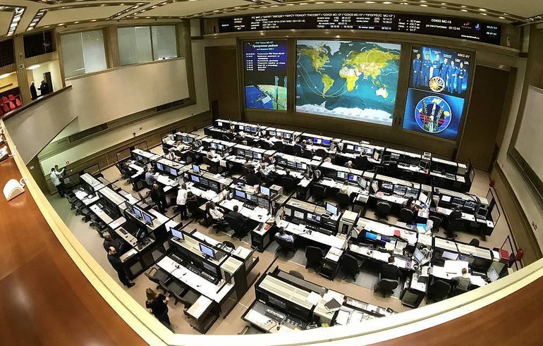 Bên trong một trung tâm điều khiển của Roscosmos (Ảnh: SWGlobal).